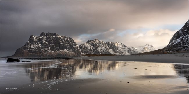 Gold - Uttakleiv Beach - Tim Pindar Gold - Uttakleiv Beach - Tim Pindar